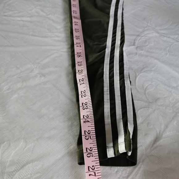 Adidas Khaki Green Cropped Leggings Size xs - Picture 8 of 8